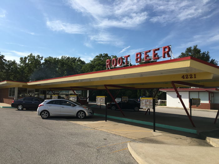 Dog n Suds (DogNSuds, Dog-N-Suds) - Norton Shores - 4221 Grand Haven Rd 3